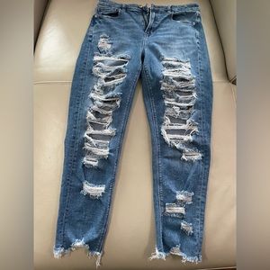 American Eagle Mom Jean distressed stretch size 10 Reg